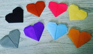 恋愛成就の味方！12種類のオーラの色で分かる性格や特徴